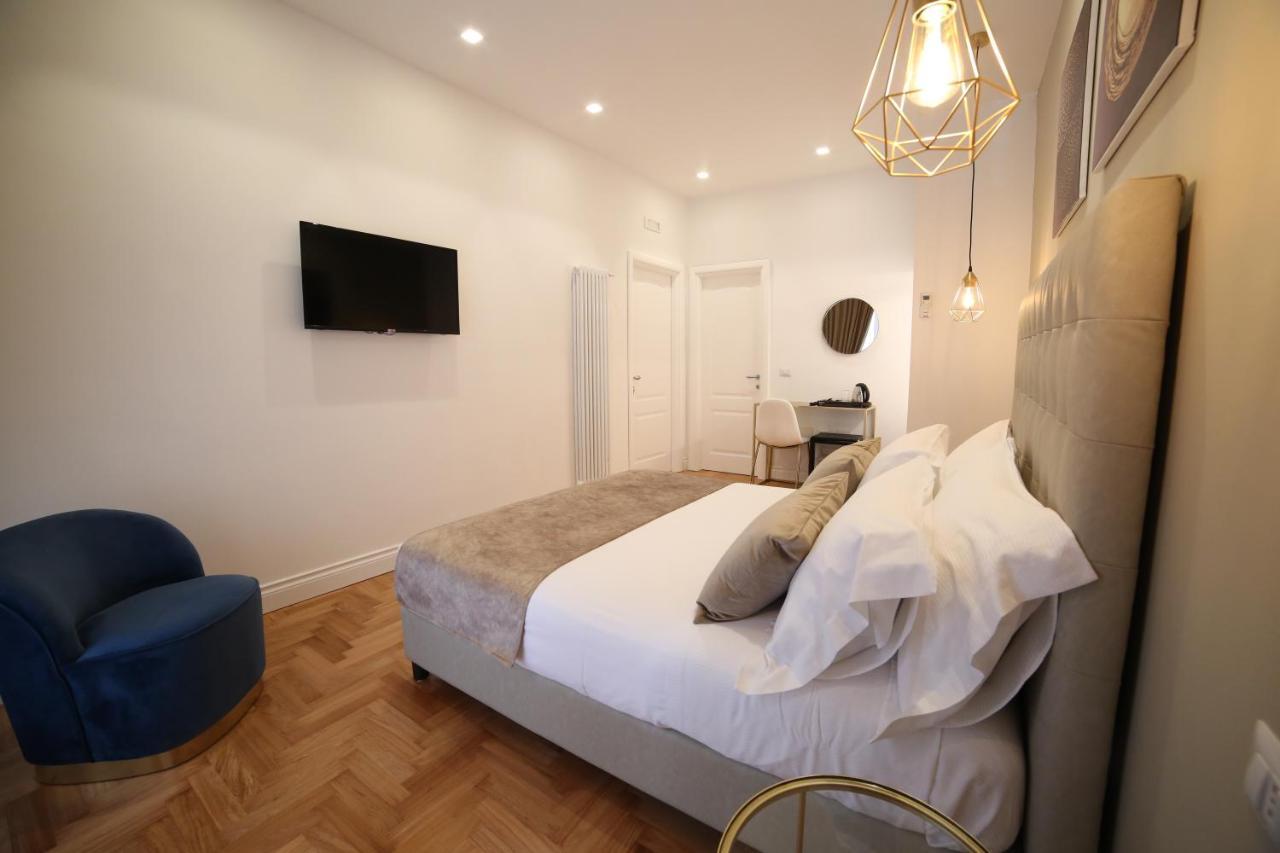 Sant'elmo Con Parcheggio Interno Bed & Breakfast Napels