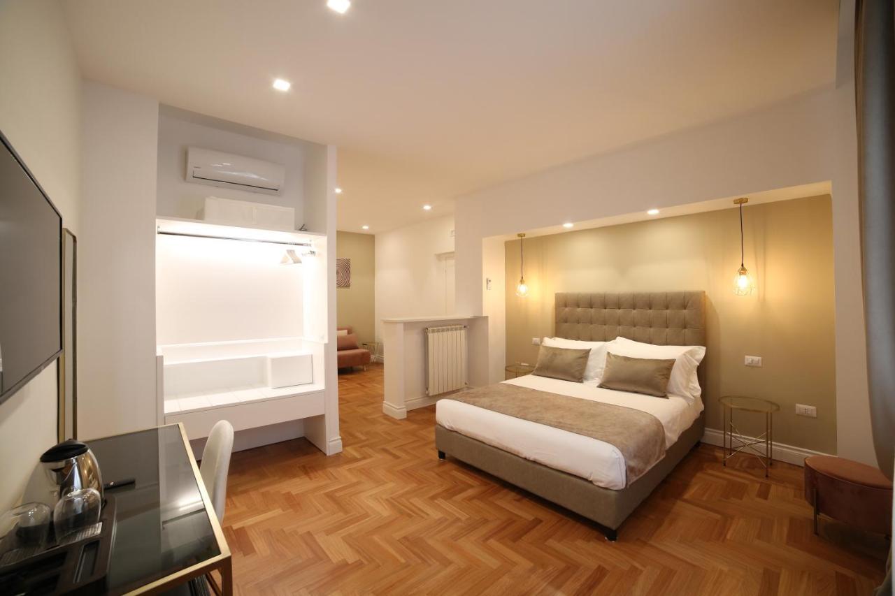 Sant'elmo Con Parcheggio Interno * Naples