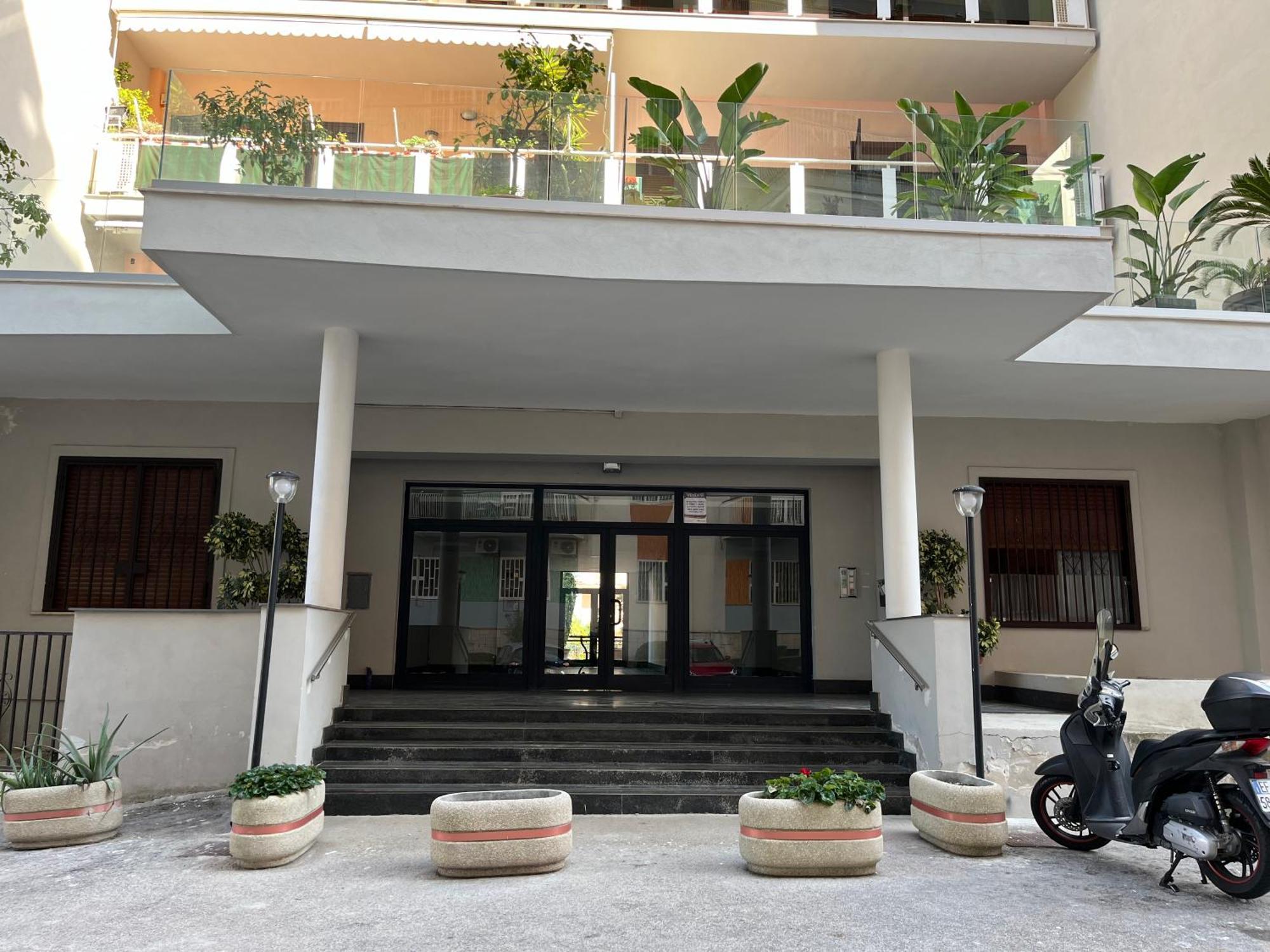 Sant'elmo Con Parcheggio Interno Bed & Breakfast